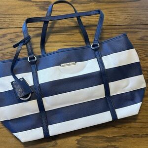 Dana Buchman Hand Bag